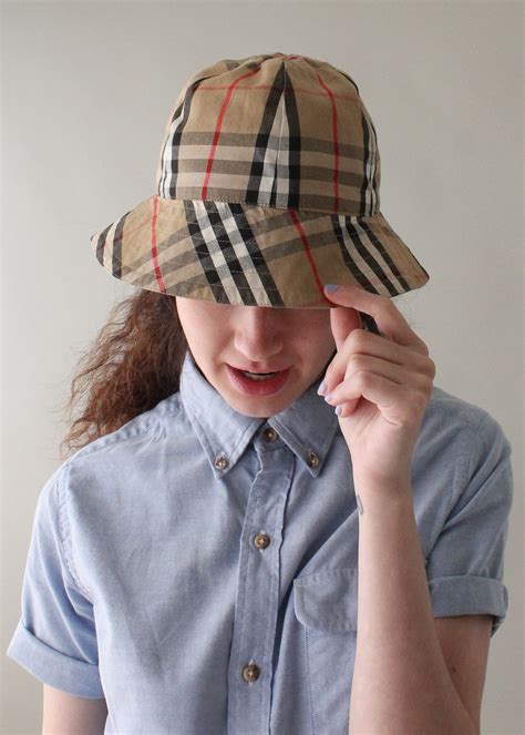 vintage burberry bucket hat